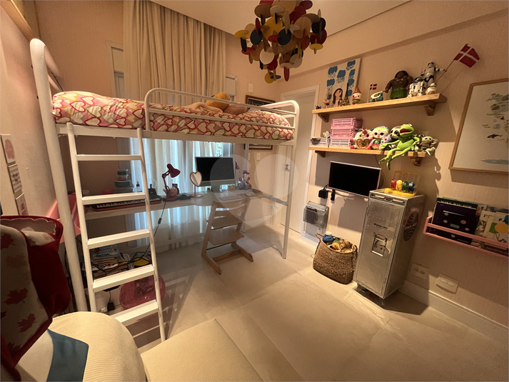 Foto REO1102565