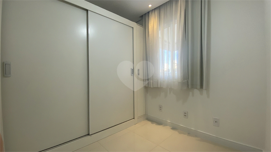 Foto REO1102580