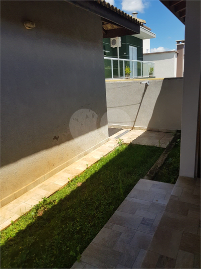 Foto REO1102609