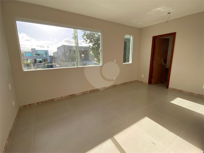 Foto REO1102623