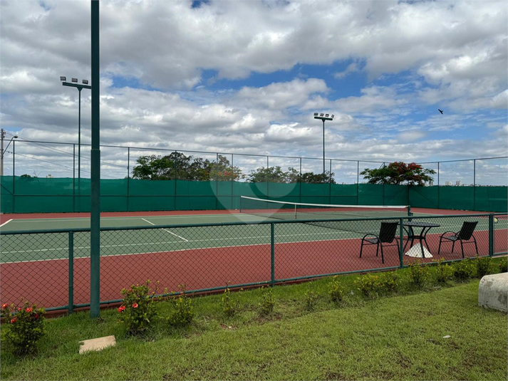 Foto REO1102624