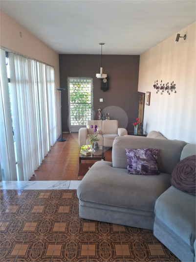 Foto REO1102626