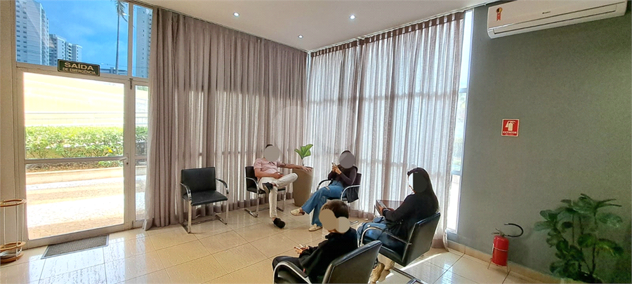 Foto REO1102641
