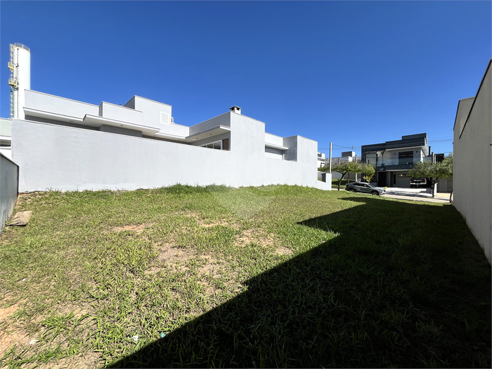 Foto REO1102659