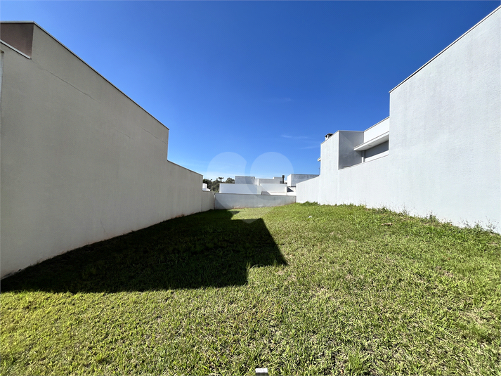 Foto REO1102659