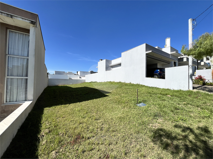Foto REO1102659