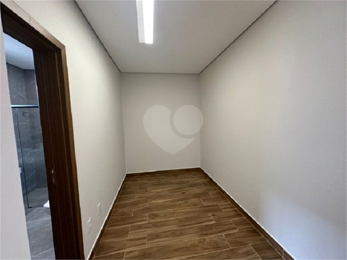 Foto REO1102663