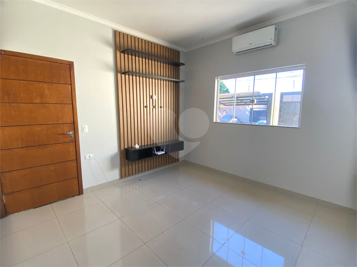 Foto REO1102672