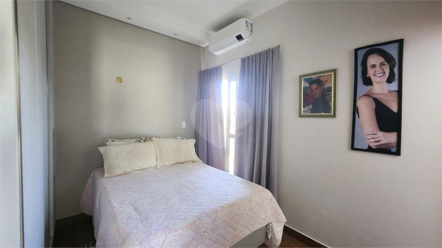 Foto REO1102673