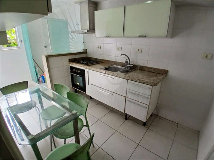 Foto REO1102682