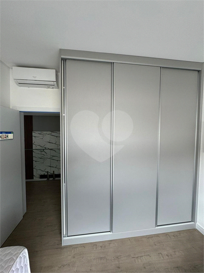 Foto REO1102688