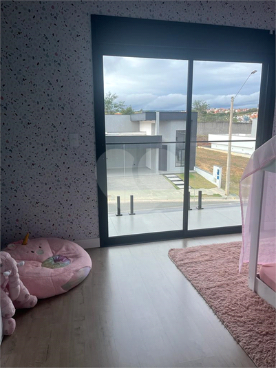 Foto REO1102688
