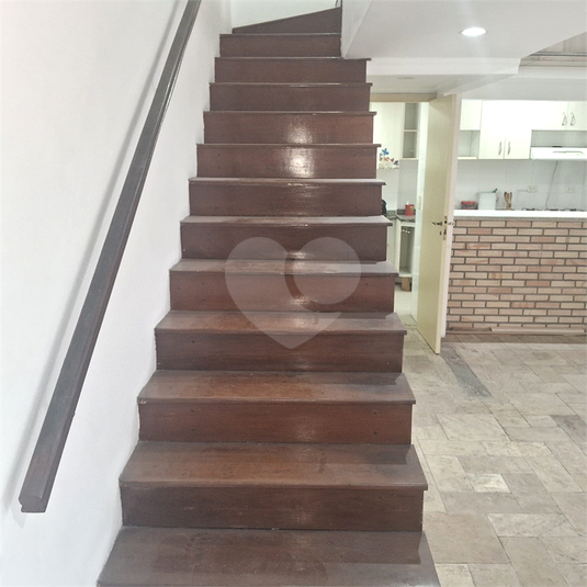 Foto REO1102691