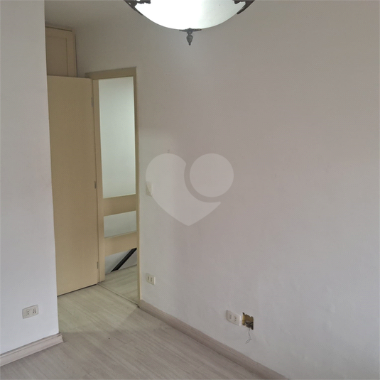 Foto REO1102691