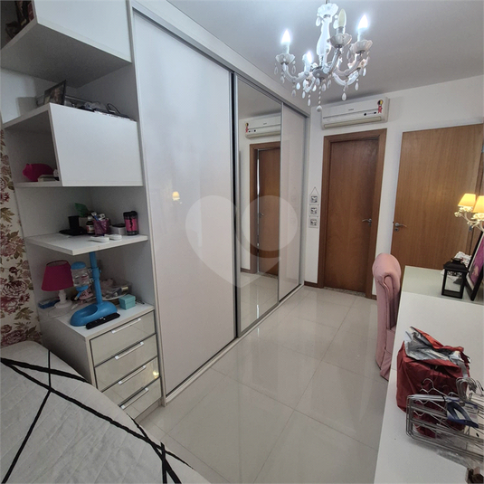 Foto REO1102701