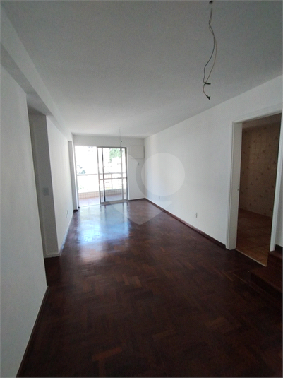 Foto REO1102708