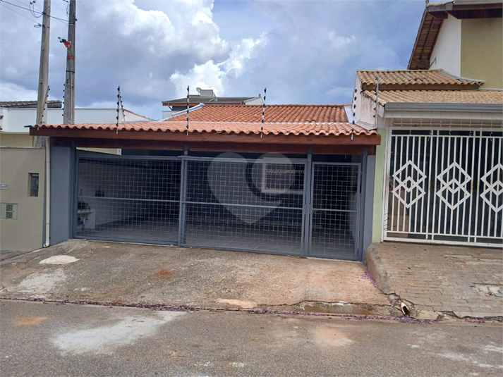 Foto REO1102711