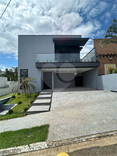 Foto REO1102716