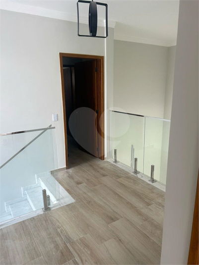 Foto REO1102716