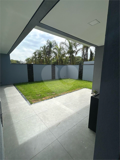 Foto REO1102716