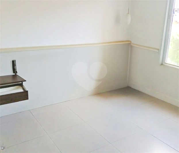 Foto REO1102720