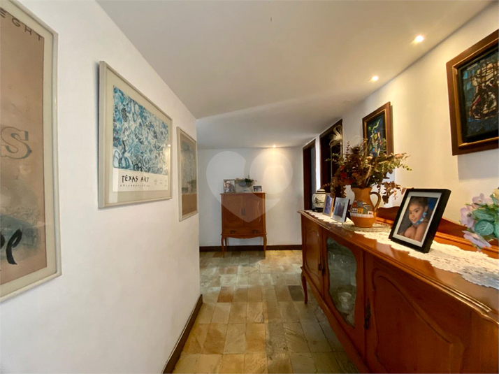 Foto REO1102743