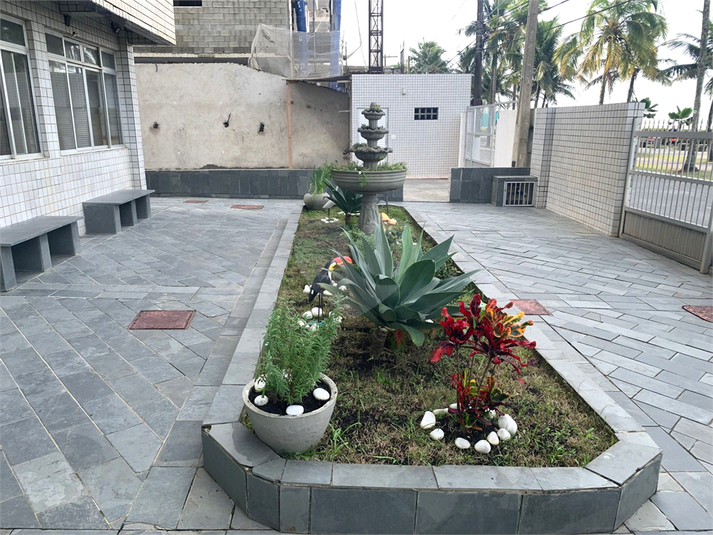 Foto REO1102757