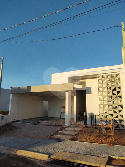 Foto REO1102764