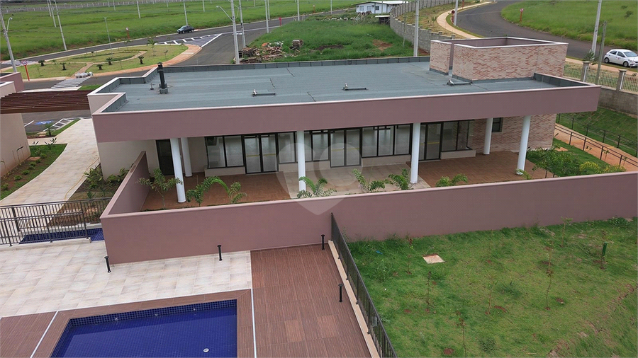 Foto REO1102764