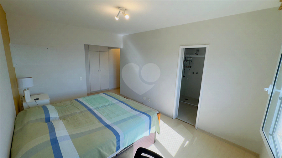 Foto REO1102768