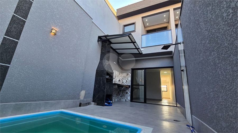 Foto REO1102784