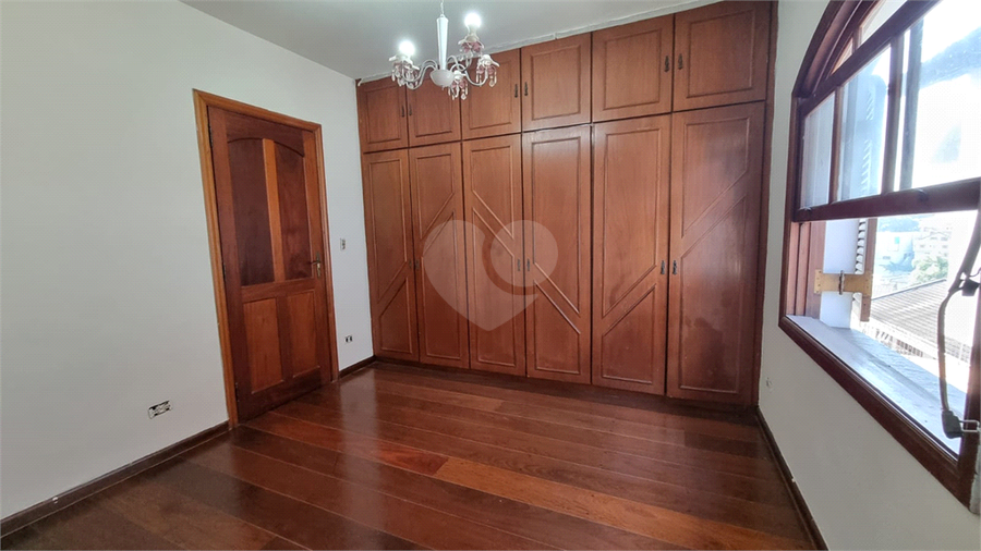 Foto REO1102786