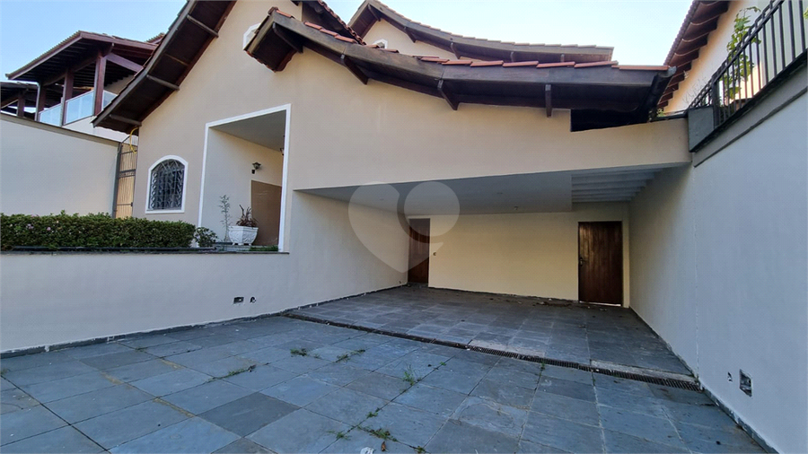 Foto REO1102786