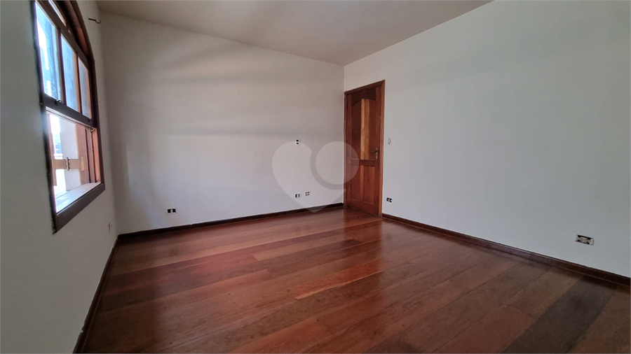 Foto REO1102786