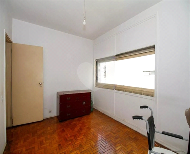 Foto REO1102819