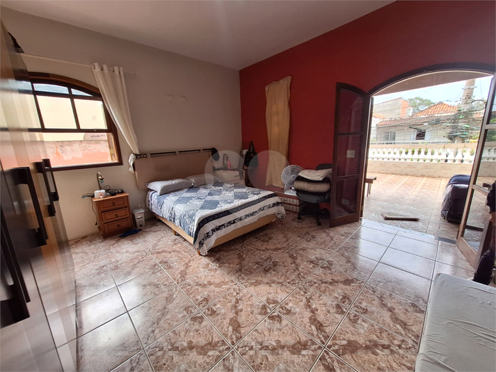 Foto REO1102830