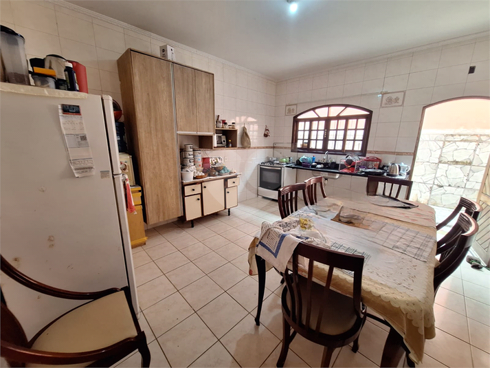 Foto REO1102830