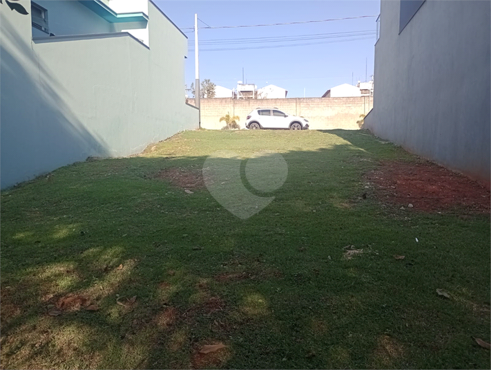 Foto REO1102838