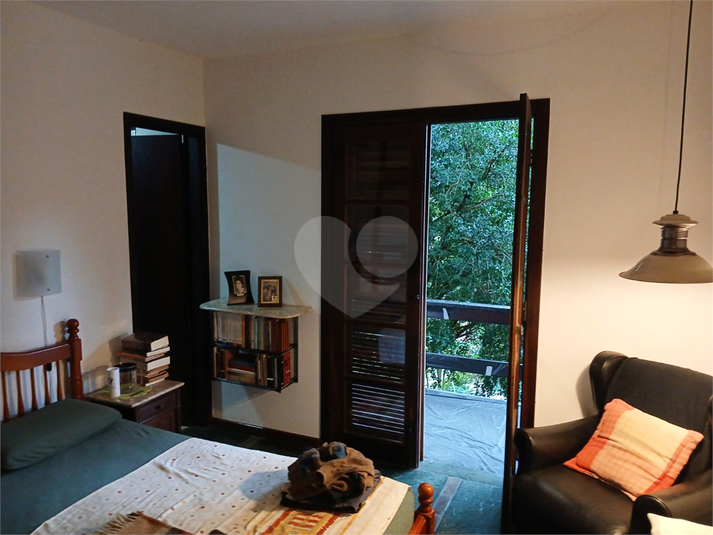 Foto REO1102839