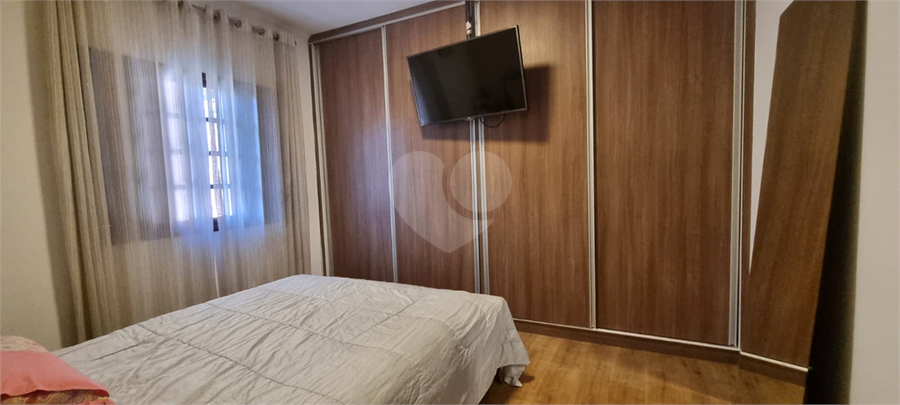 Foto REO1102841