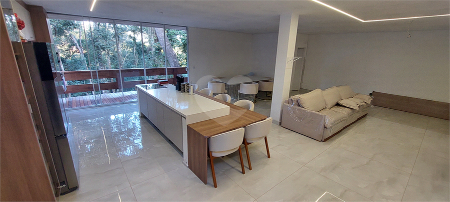 Foto REO1102844