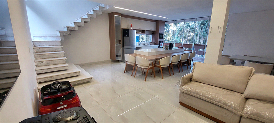 Foto REO1102844