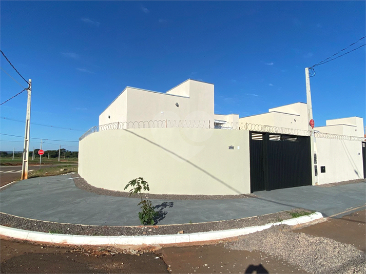 Foto REO1102859