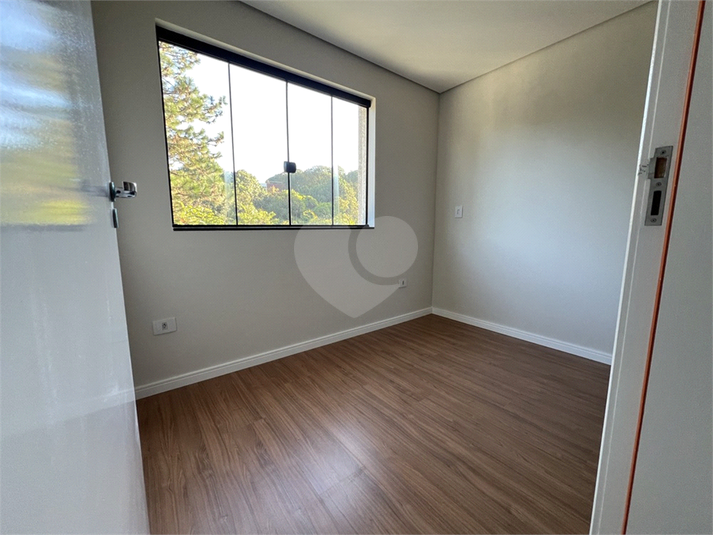 Foto REO1102861