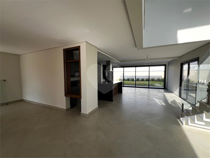 Foto REO1102878