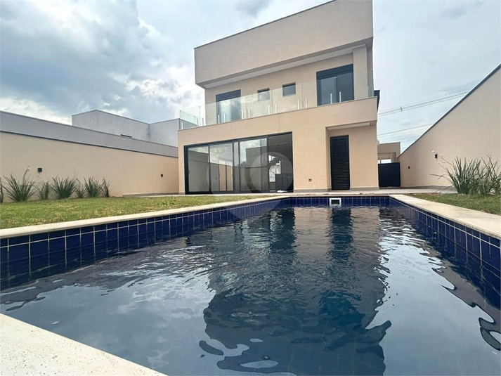 Foto REO1102878