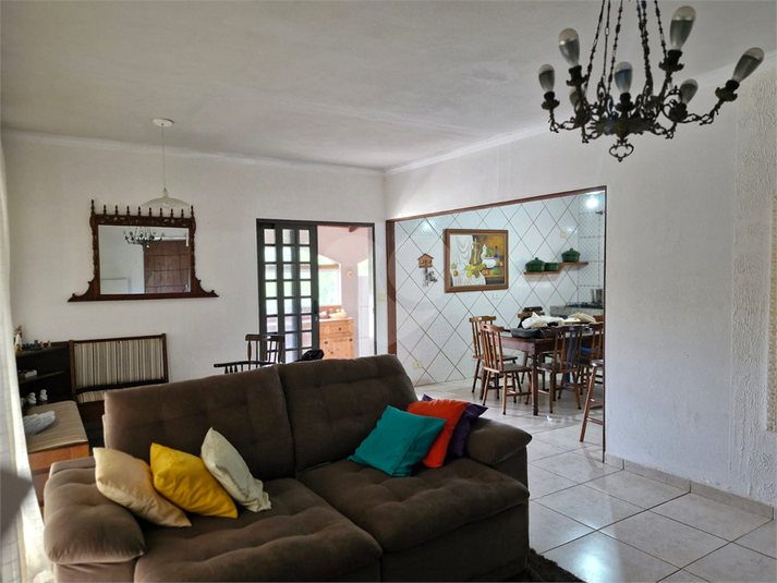 Foto REO1102879