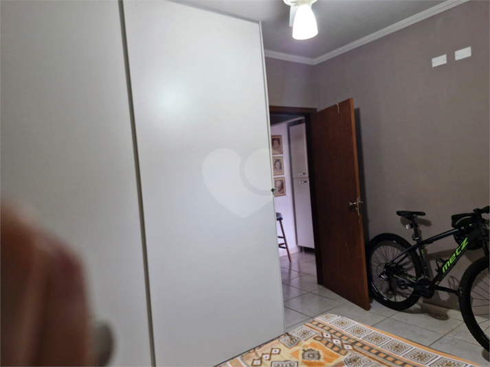 Foto REO1102879
