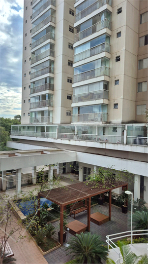 Foto REO1102889