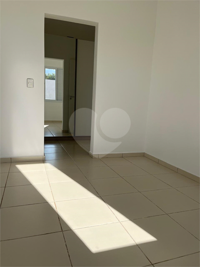 Foto REO1102923